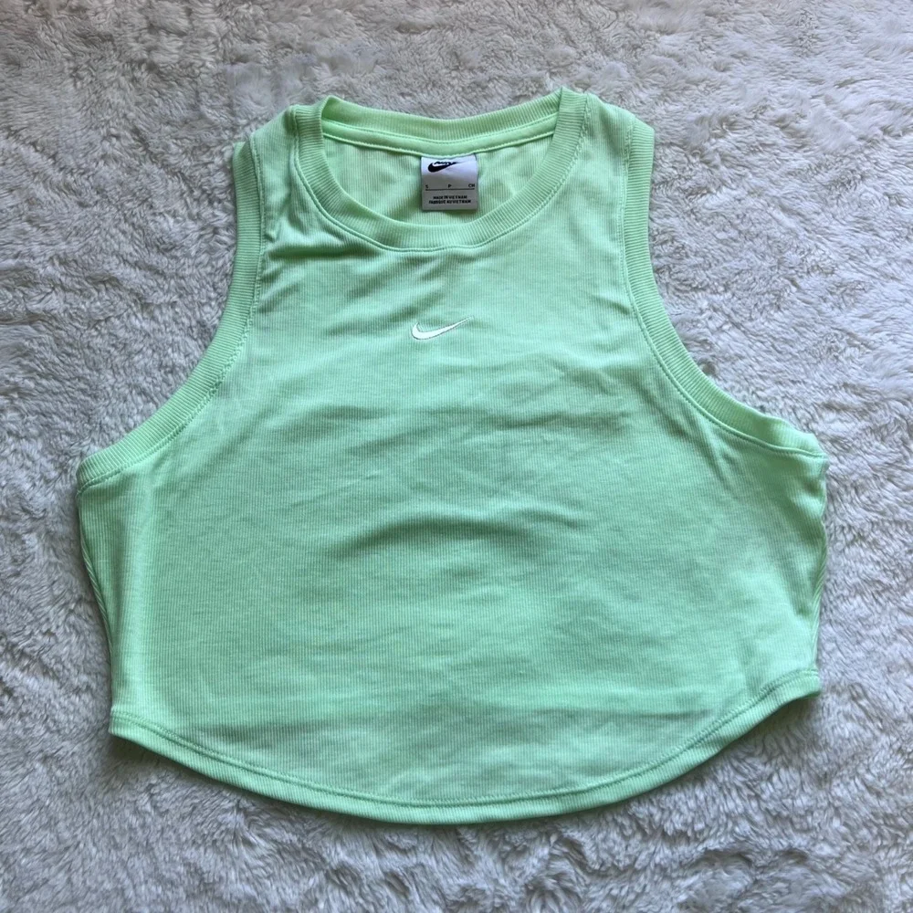 Nike Women's Ribbed Crop Tank Top Lime Green Swoosh Racerback Sleeveless Small